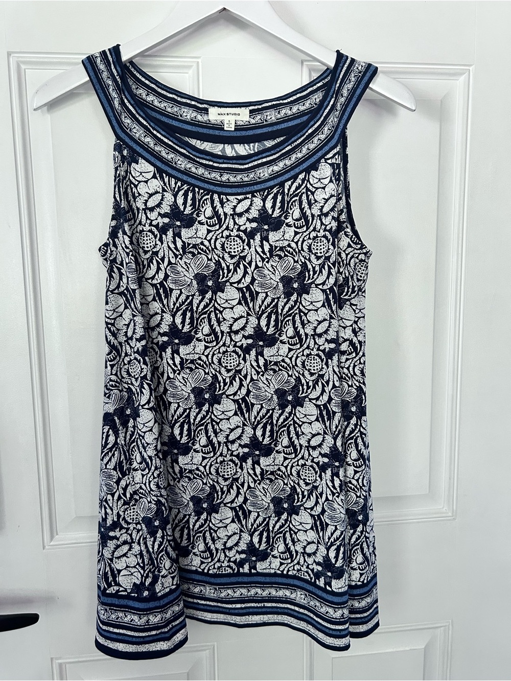 Max Studio Navy and White Floral Border Sleeveless Tank